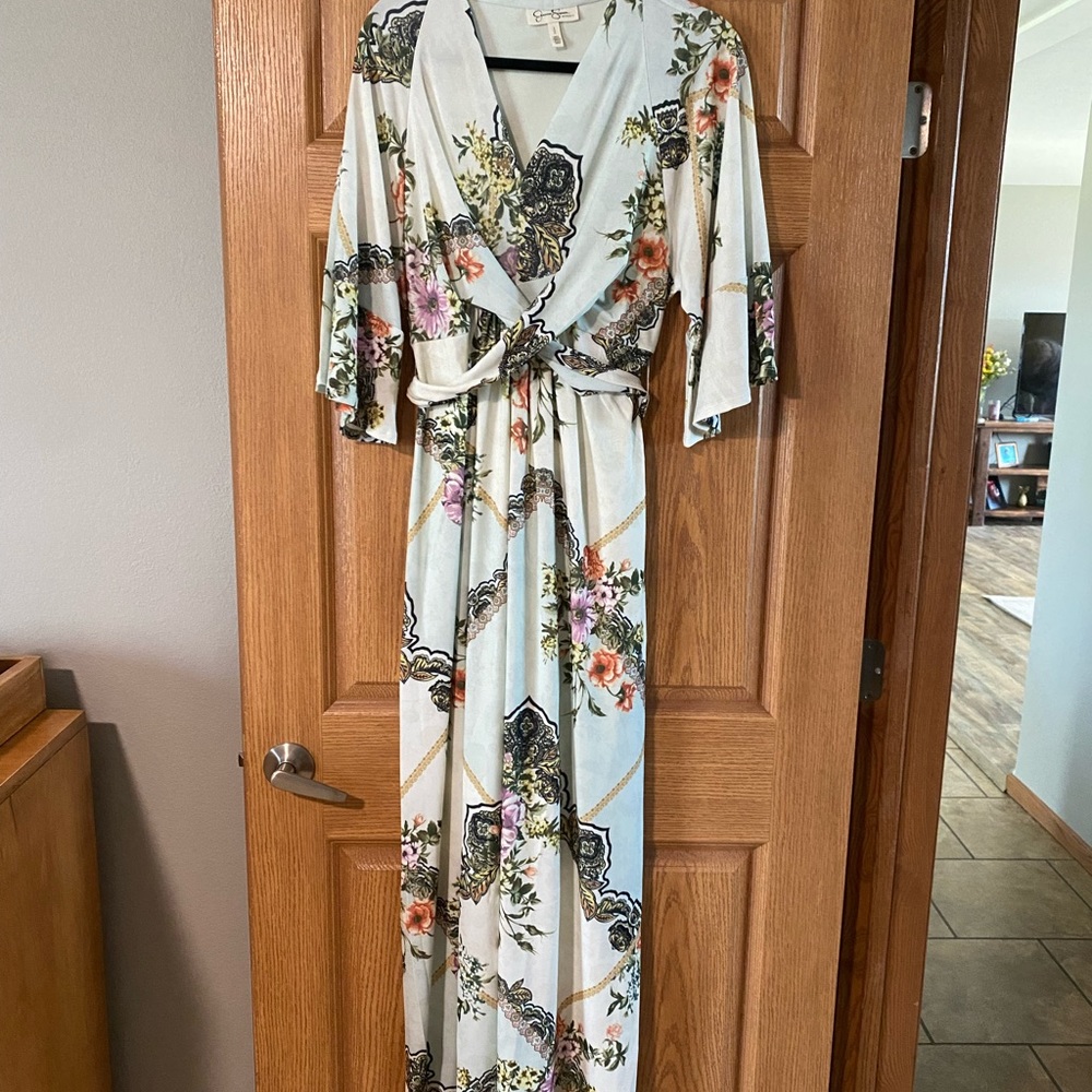 Jessica Simpson Maternity Maxi Dress - Picture 3 of 3
